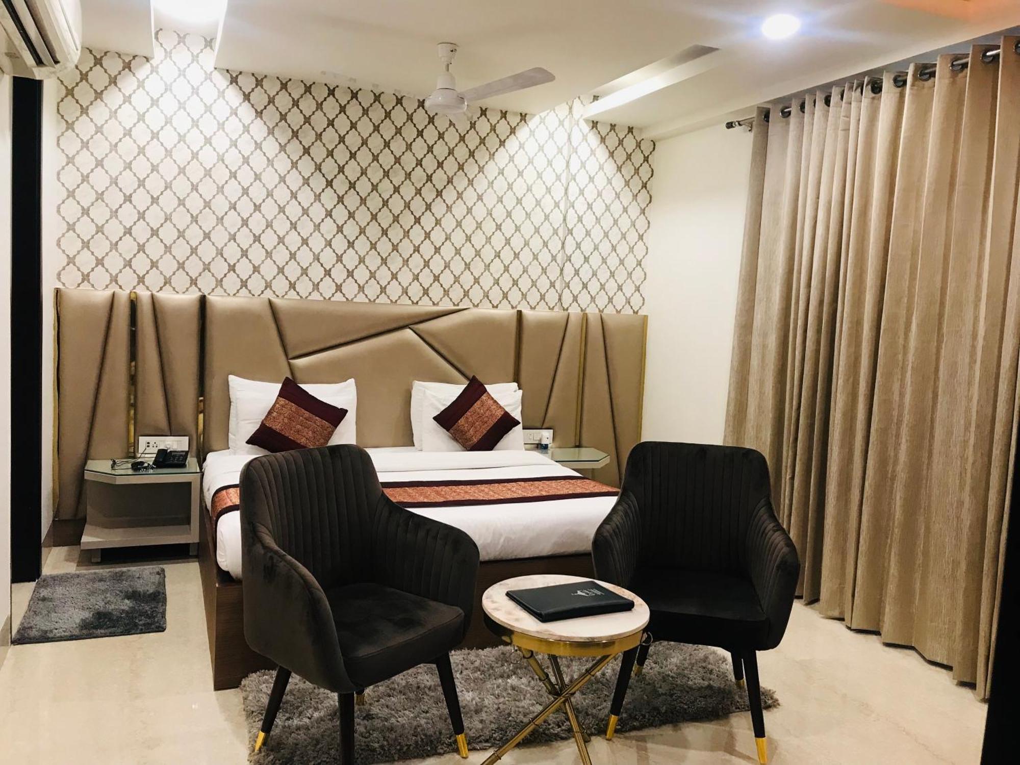 Gazebo Inn & Suites Medanta Gurgaon Exterior photo